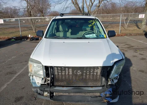 2008 Mercury Mariner V6 z USA, uszkodzony, nr VIN 4M2CU91128KJ32281